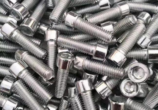 如何正確選擇和使用螺栓，以確保安全和可靠性